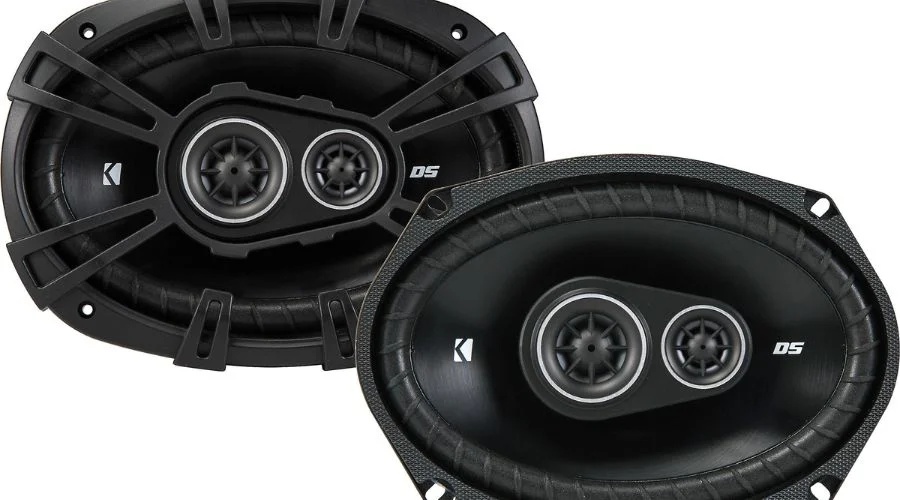 Kicker 6.75′′ 600W and 69.5′′ 900W Speakers