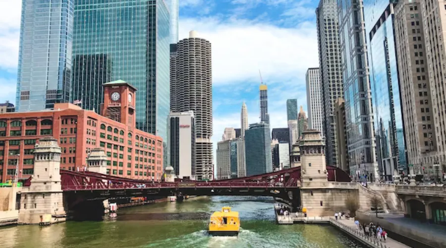 Chicago Riverwalk Tour