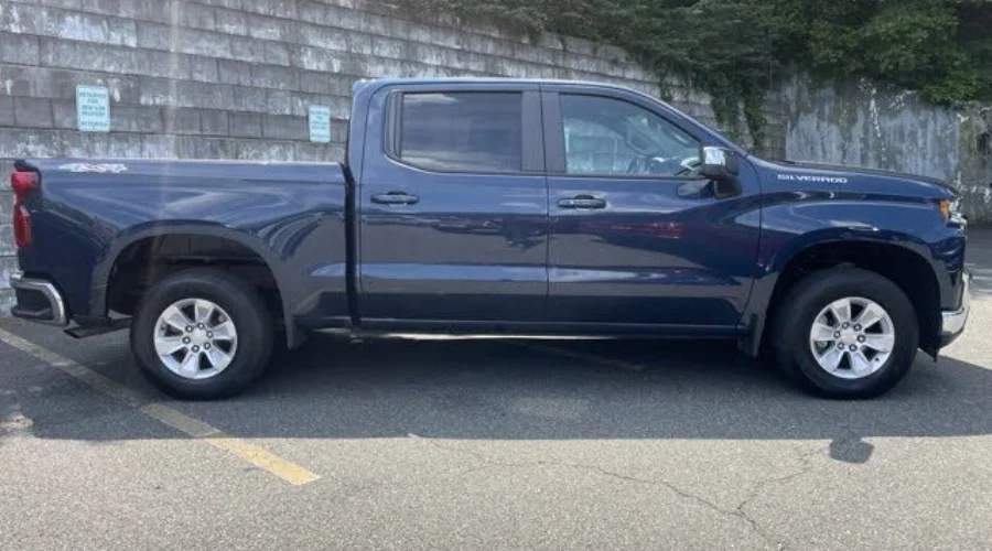 2021 Chevrolet Silverado 1500 LT Crew Cab 4WD