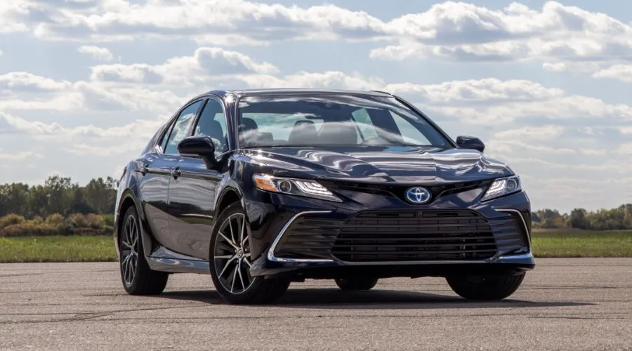 2021 Toyota Camry Hybrid XLE FWD