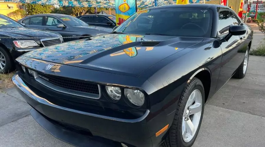 2009 Dodge Challenger SE RWD