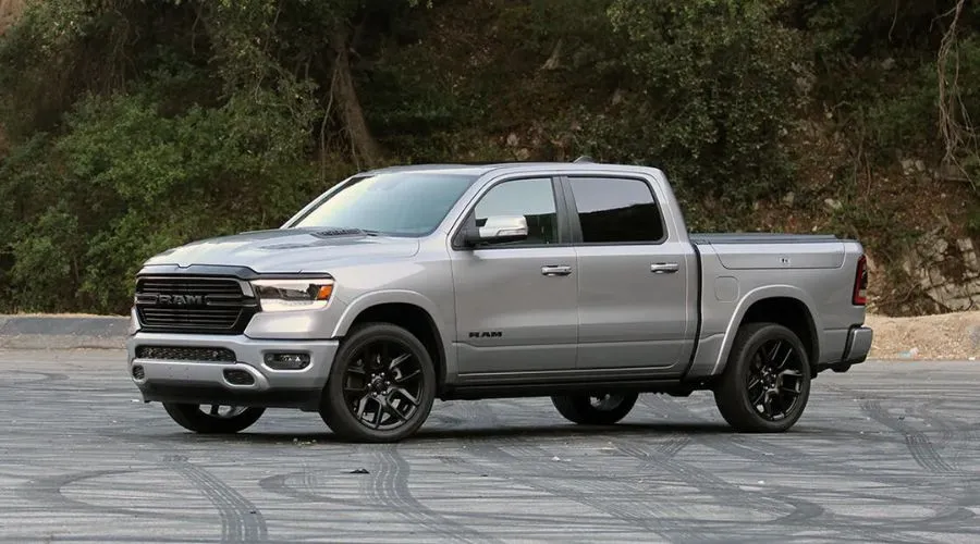 2020 RAM 1500 Laramie Crew Cab 4WD