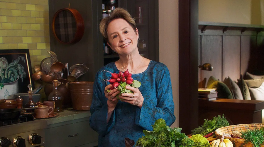 Alice Waters | Savewithnerds