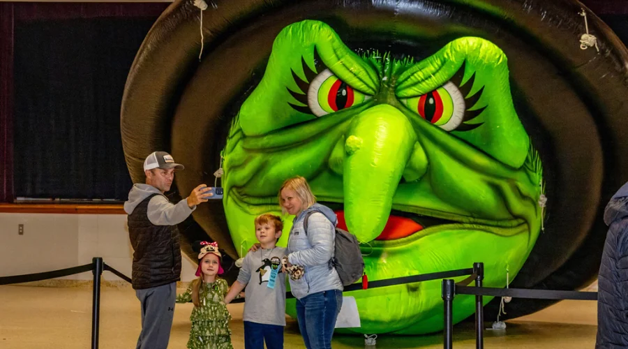 10 Must-Do Delights at the Sea Witch Festival