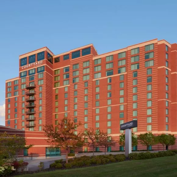 hotels near Parliament Hill Ottawa | Savewithnerds