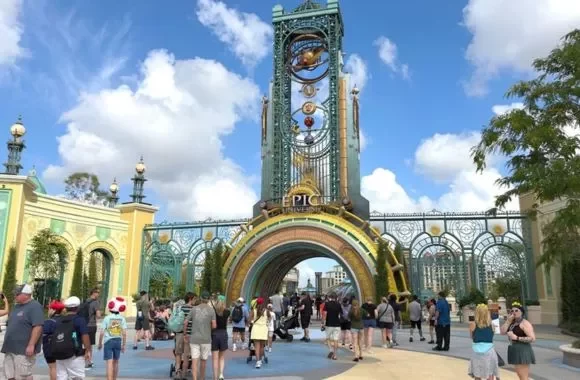 untitled-design-2025-11-28t153311116-6929736b43cf3